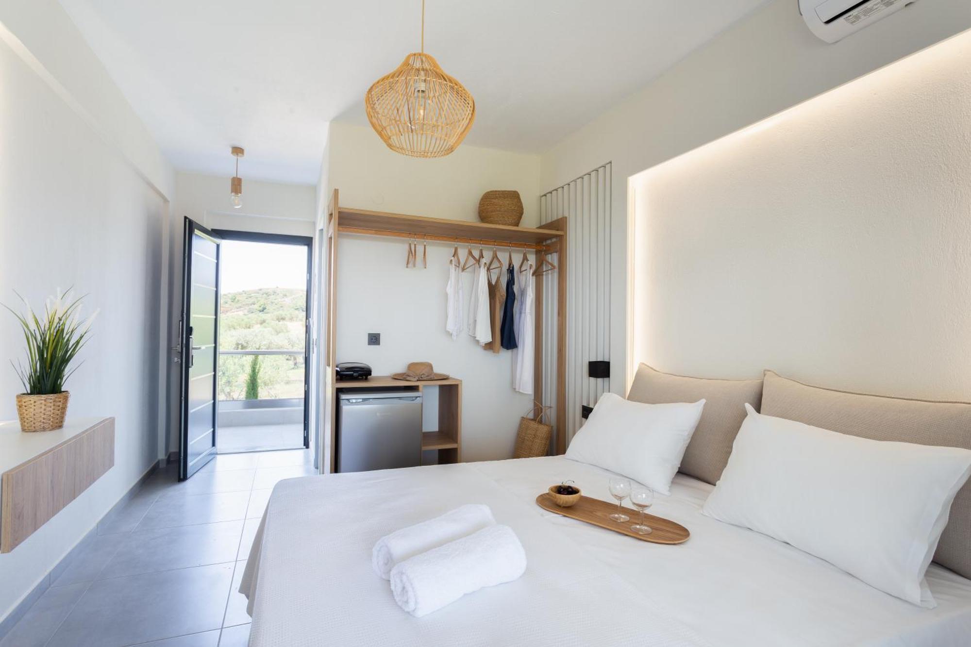 Aenaon View Apartment ออร์โมส ปานากีอาส ภายนอก รูปภาพ